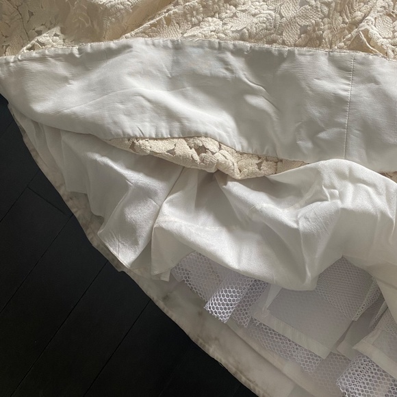 The Little Black Bow Lehenga - Top, Skirt, Waist Belt and Dupatta - Picture 11 of 17